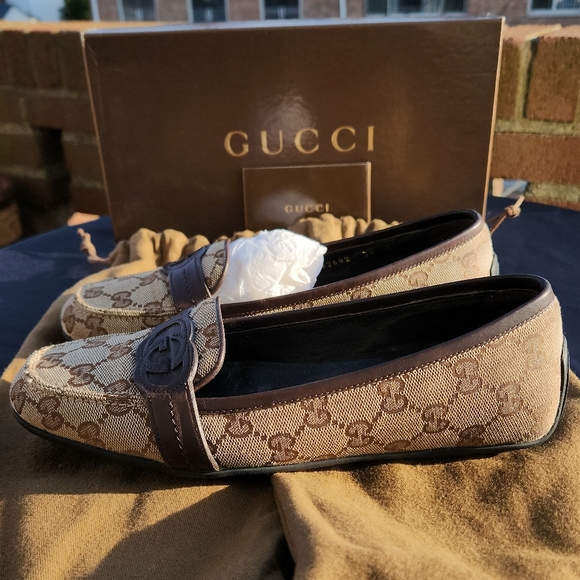 GUCCI - Picture 4 of 12